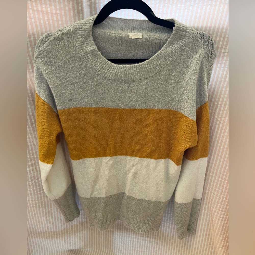 Women’s sweater